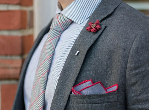 How Do Lapel Pins Work?
