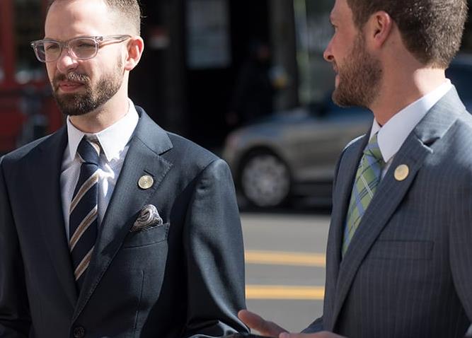 What Side Do You Wear A Lapel Pin?