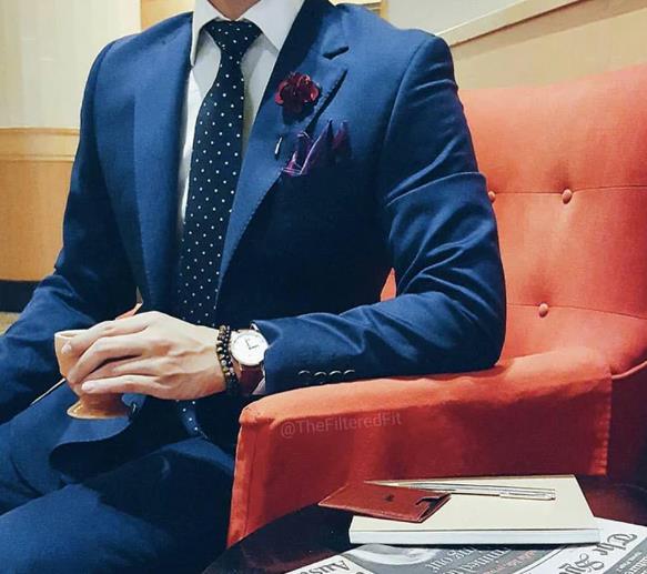 Side to Wear Lapel Pin
