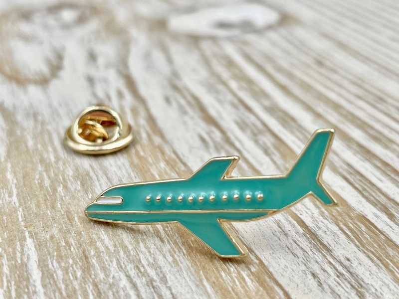 Are Lapel Pins Allowed on Planes_1
