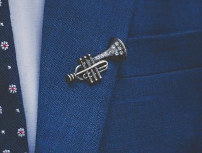 Where To Wear Lapel Pin (3)