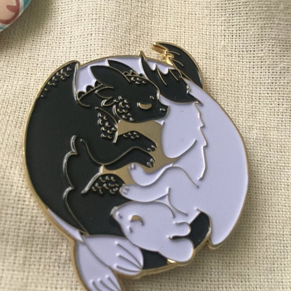 how to use enamel pins_3