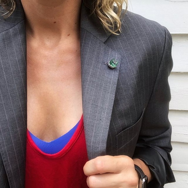 Do Women Wear Lapel Pins