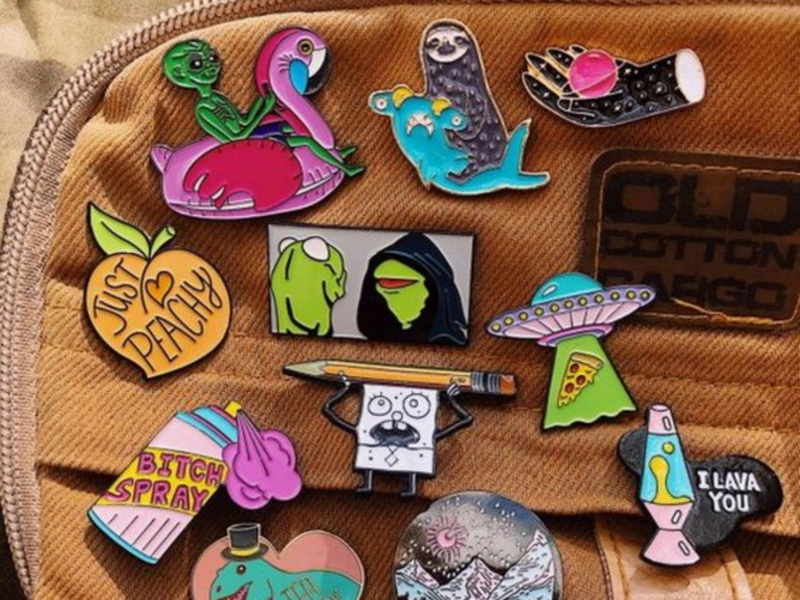 what are enamel pins_4