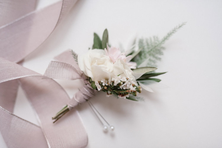 Boutonniere Pin (2)