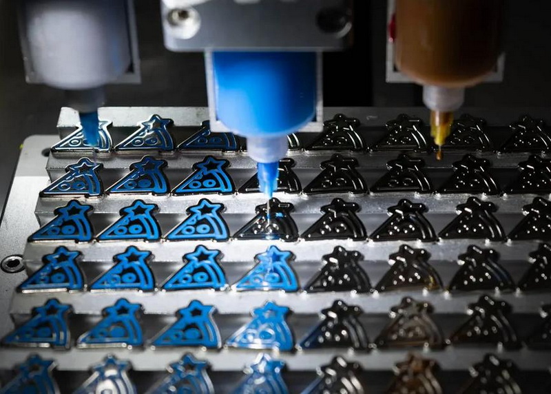 How To Make Enamel Pins Machine?