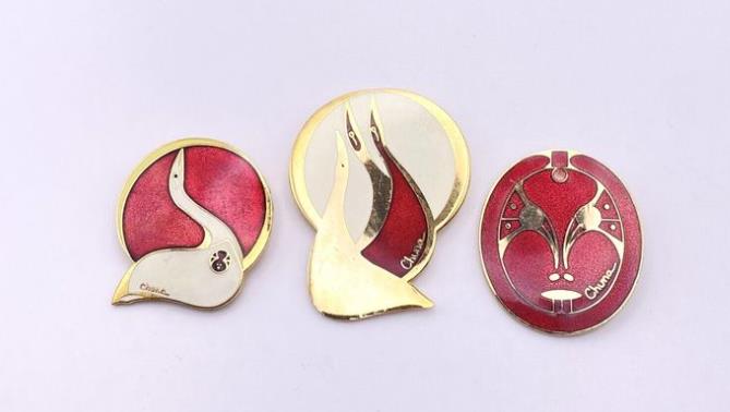Why Are Enamel Pins So Expensive 1