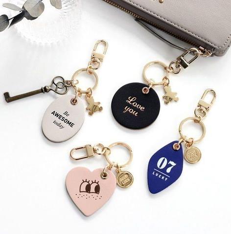 Attach A Keyring Key To Your Belongings