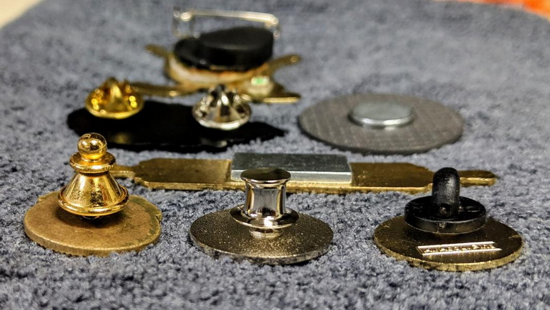 Kinds of Enamel Pin Locks